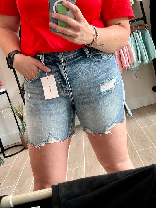 Cello Mom Short Mid Rise with Side Slit